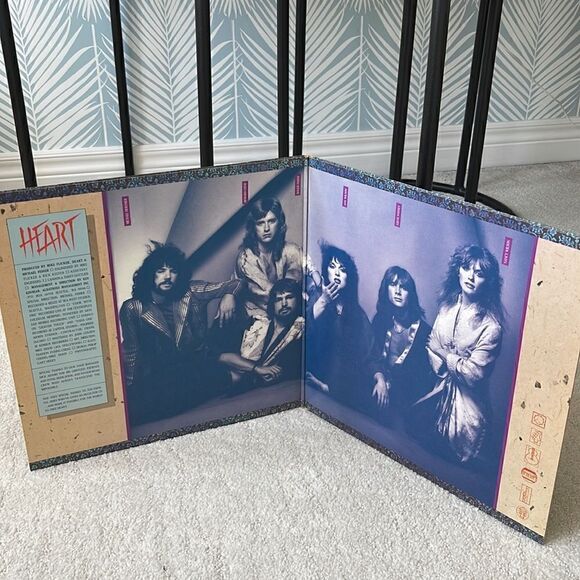 Heart – Dog & Butterfly - Picture 8 of 8